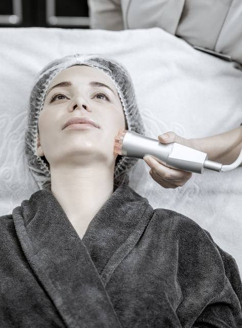 Rejuvenecimiento Facial+Limpieza Facial+Radiofrecuencia-0