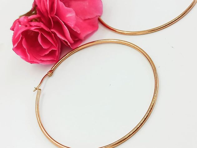 Maxi argollas hoop 65mm hipoalergénicas chapadas en oro rosa 18k-6