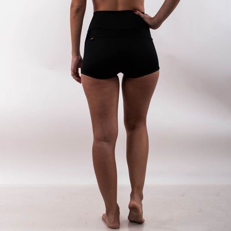 short lazo negro-1