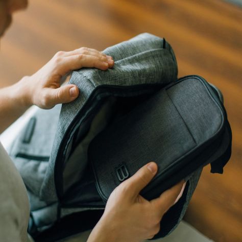 BAGSMART Maletín Organizador de accesorios electrónicos- Negro-7