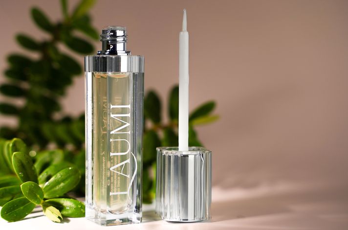 SERUM FORTALECEDOR PARA CEJAS Y PESTAÑAS LAUMI-0
