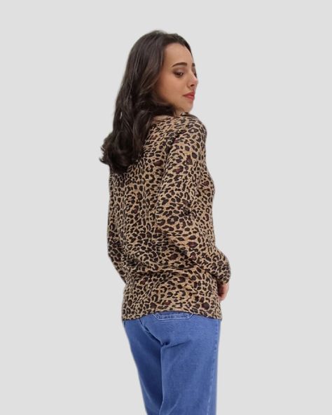 Polera hachi estampada-1