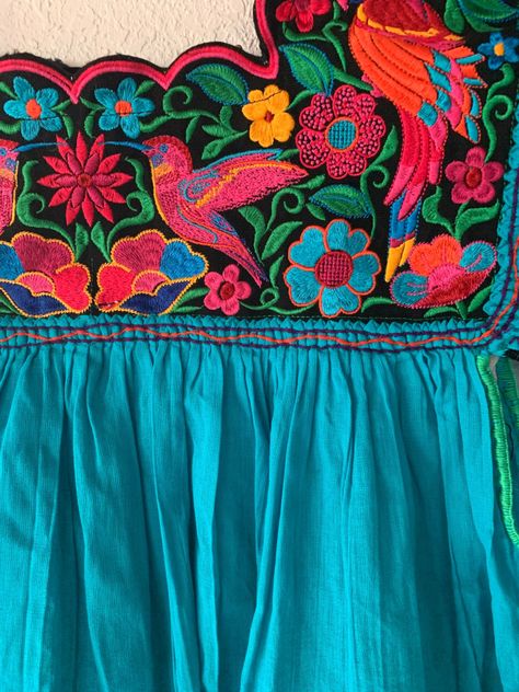 Blusa mexicana bordada a mano-1