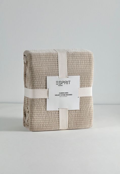 Cubrecama Velvet Stone Wash 2 Plazas Esprit-9