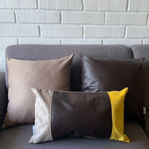 PACK 4 COJINES DECORATIVO ECOCUERO CAFE BEIGE AMARILLO 50X50 RELLENO-2