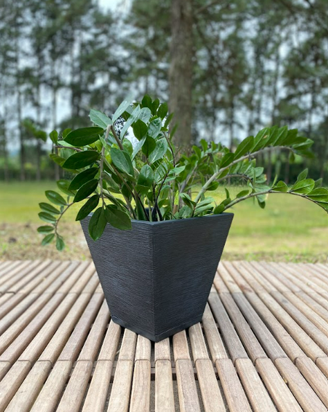 MACETERO FLORIDIS ZURIQUE NEGRO 34CM CON PLATO-2