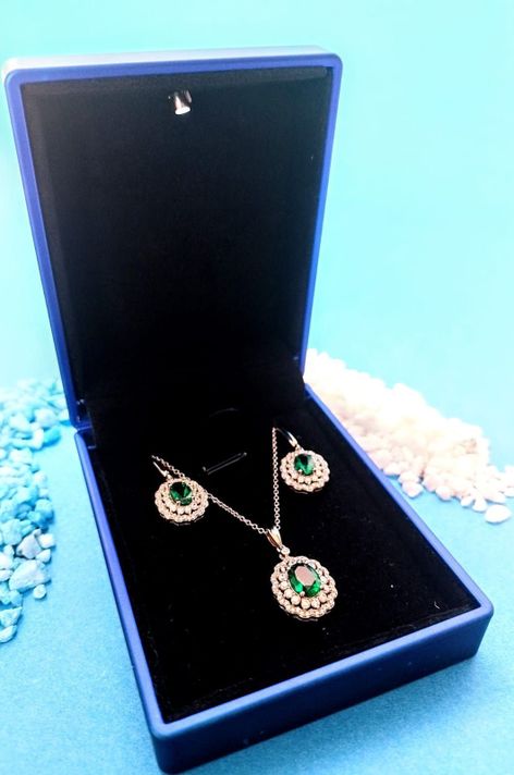 Conjunto collar con dije y aros Esmeralda Plata S925-1