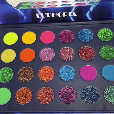 Paleta de sombras «Euphoria» Okalan-1