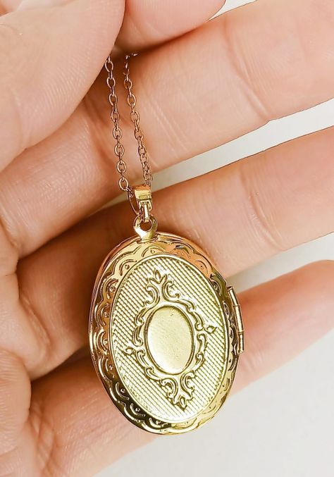 Colgante Relicario Virgen Guadalupe chapado oro -5