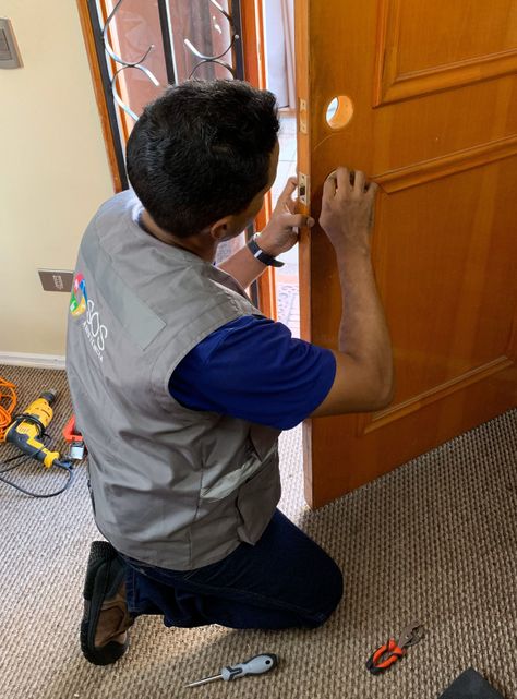 Servicio Instalación Cerradura Sencilla o Cerrojo-1