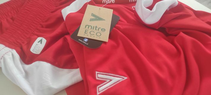 Uniforme Fútbol Mitre London Delta ECO Adulto Rojo-Blanco-1