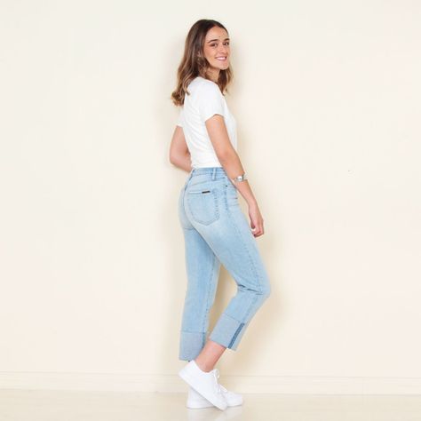 Jeans Recto Tiro Alto Pretina Basica 1 Boton Con Basta Doblada-7