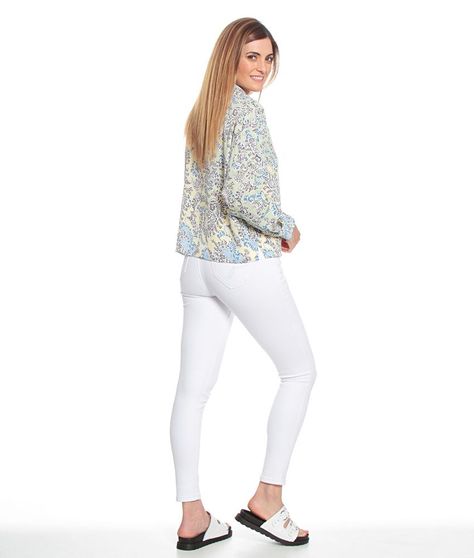 Blusa Estampada Con Cuello Camisero-4