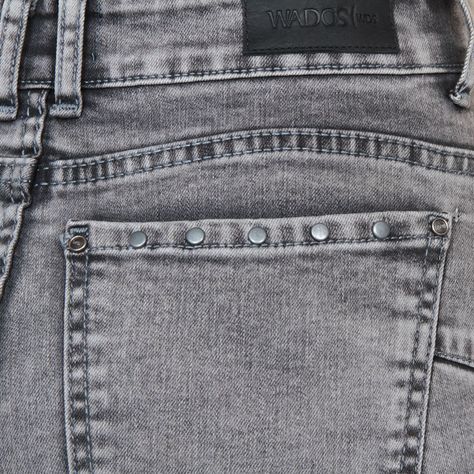 Jeans Recto Tiro Alto Pretina 1 Boton Aplicacion Tachas Basta Roll Up-8