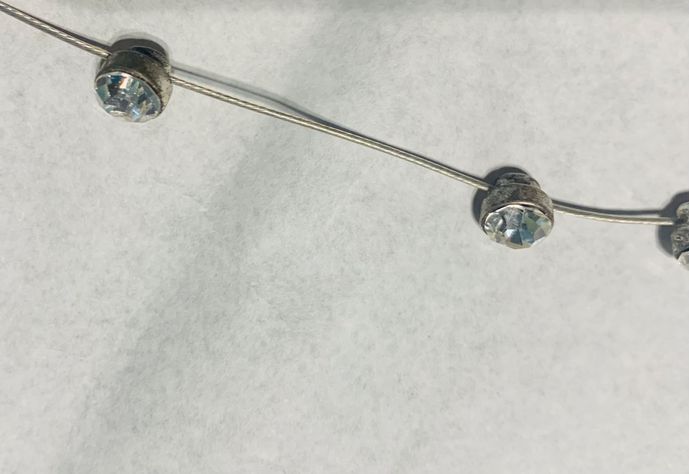 aro de metal aplicación de cristales hecho a mano diseño exclusivo novias-1