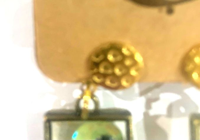 aros de resina con lentejuela y borde metal-2