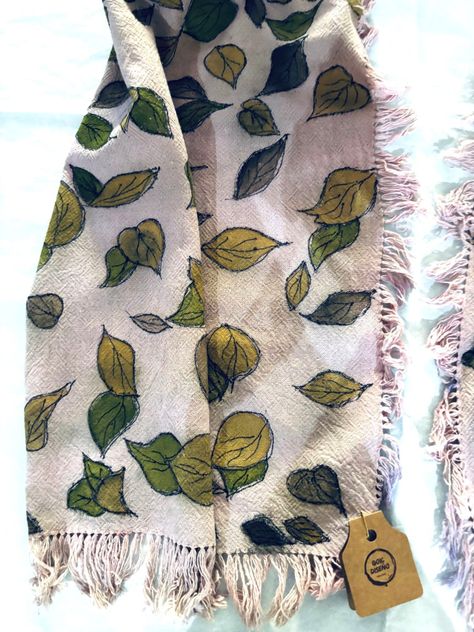 PAÑUELO DE ALGODÓN PINTADO A MANO-1