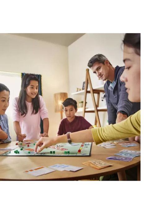 Juego de mesa Hasbro Monopoly clásico 2-6 jugadores 8+ en español-3