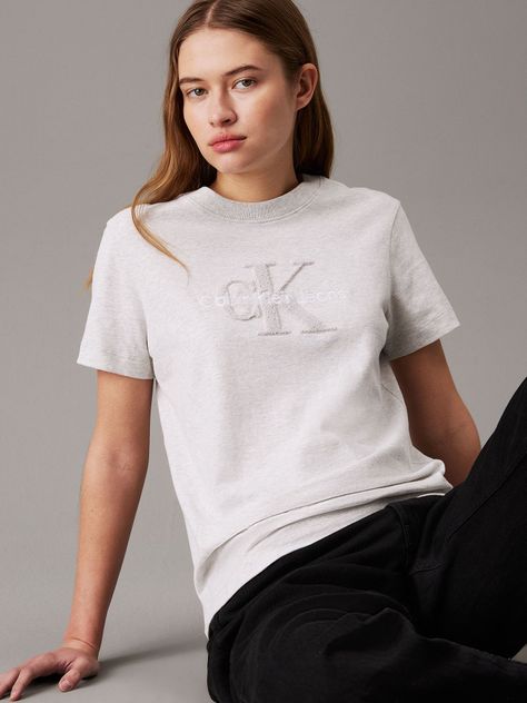 Polera Chenille Monologo Gris Calvin Klein-3