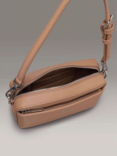 Bandolera CK Must Convertible Café Calvin Klein-2