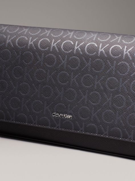 Cartera CK Must Mono Negro Calvin Klein-3