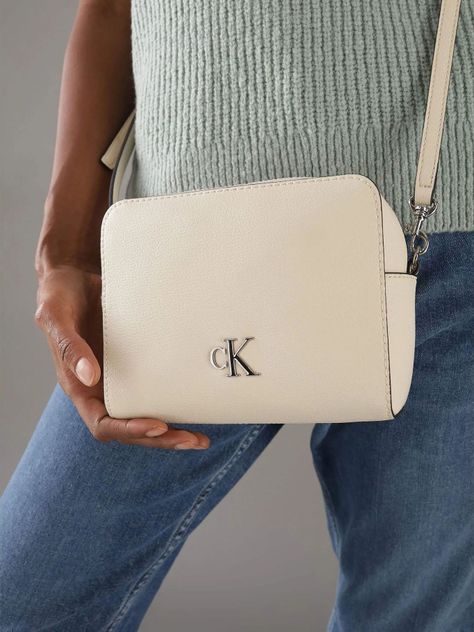 Bandolera Minimal Monogram Beige Calvin Klein-4