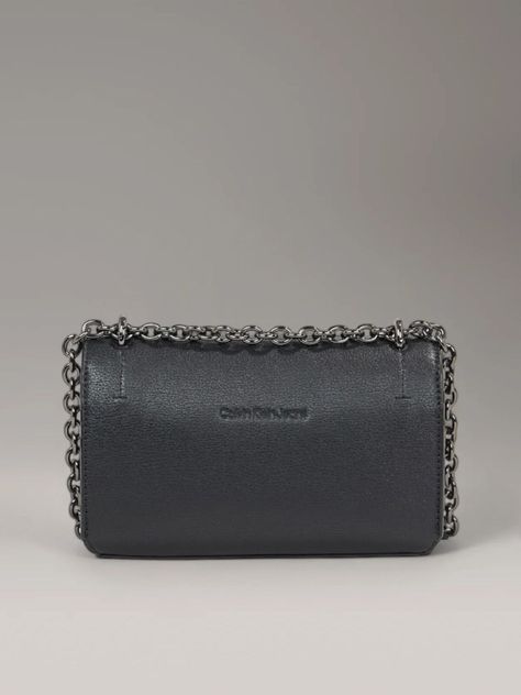 Cartera Minimal Monogram Negro Calvin Klein-1