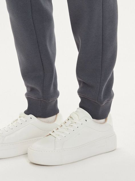Jogger Monologo Cuffed Gris Calvin Klein-4