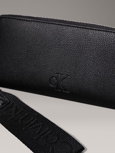 Billetera Over Webbing Negro Calvin Klein-3