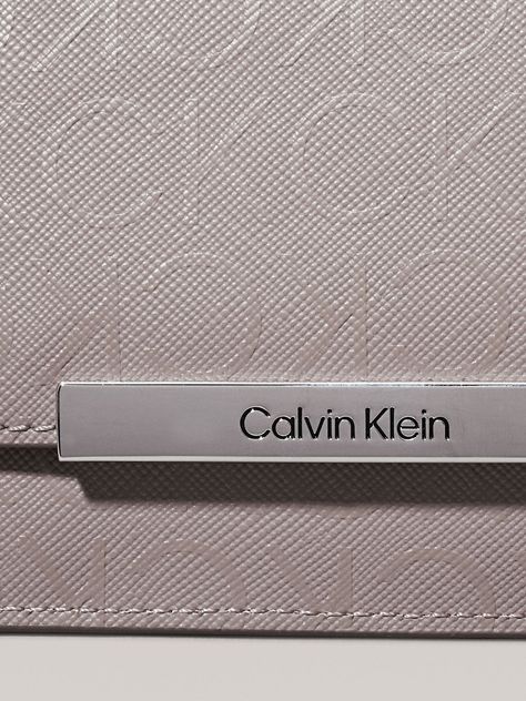 Billetera CK Linear Gris Calvin Klein-3
