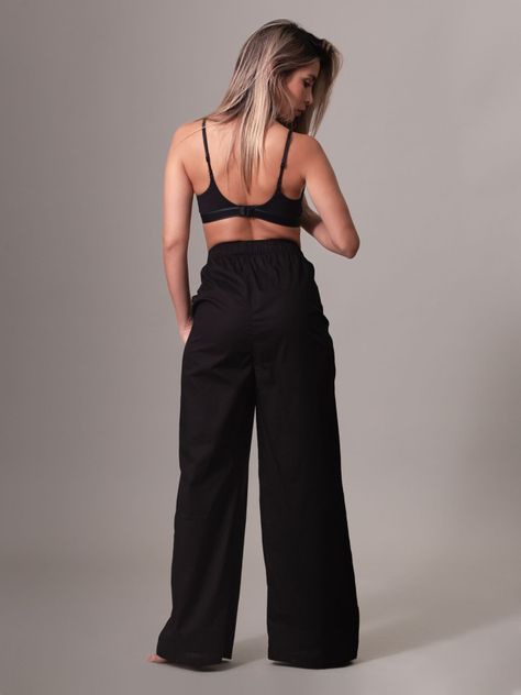 Bralette Tonal Logo Negro Calvin Klein-2