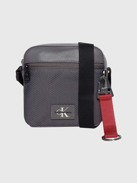 Bolso Camera Bag Tagged Square Gris Calvin Klein-0
