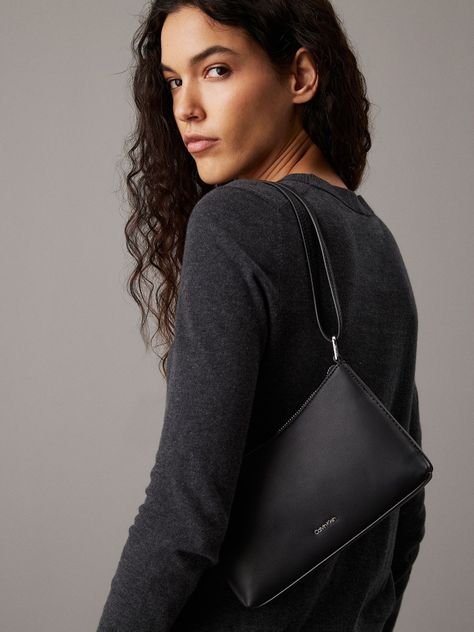 Cartera CK Must Negro Calvin Klein-3