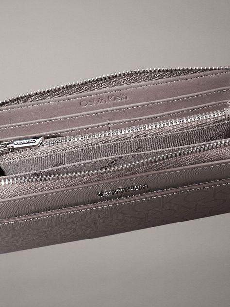 Billetera CK Must Large Gris Calvin Klein-2