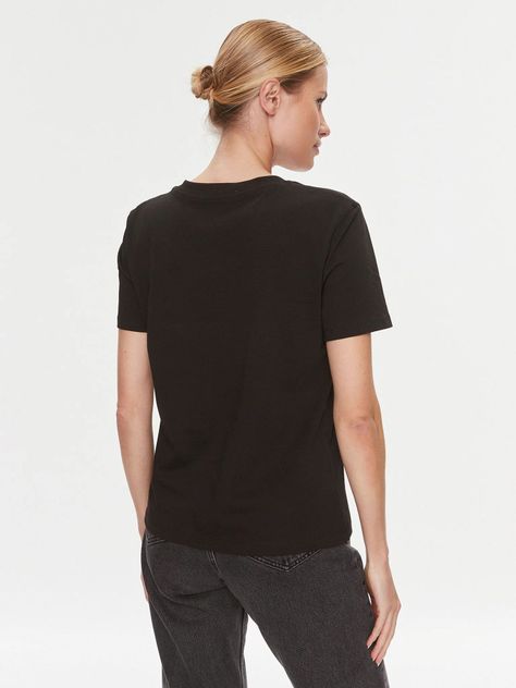 Polera Ck Embro Badge V-Neck Negro Calvin Klein-2