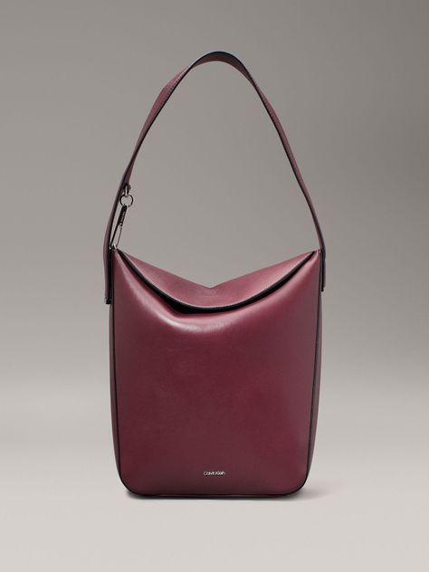 Cartera Bucket Soft Sculpt Burdeo Calvin Klein-0