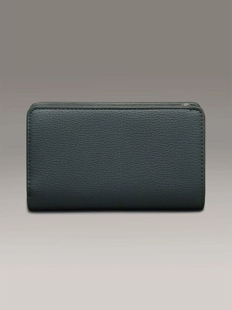 Billetera CK Daily Bifold Verde Calvin Klein-1