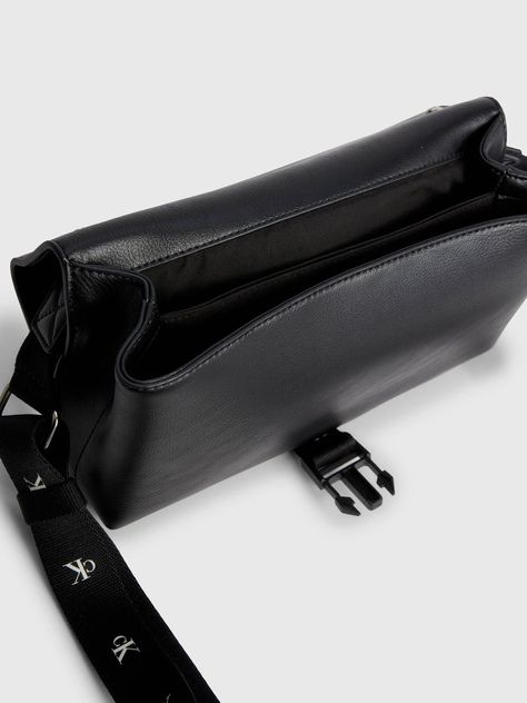 Bolso bandolera ultraligero con solapa Negro Calvin Klein K60K610700-BDS-4