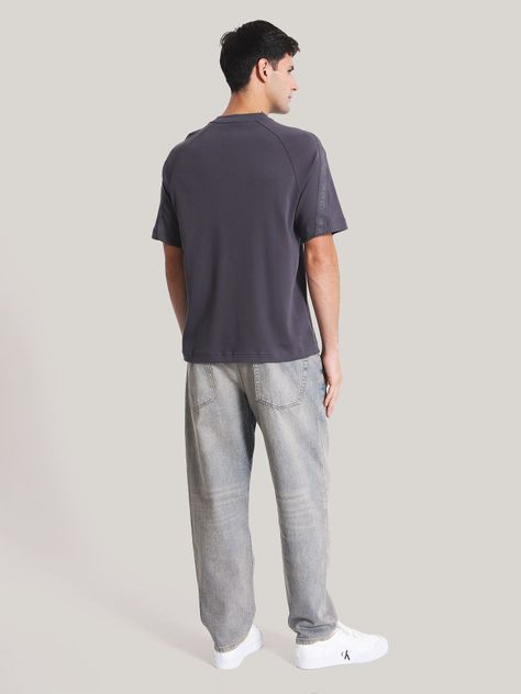 Polera Tonal Debossed Gris Calvin Klein-2