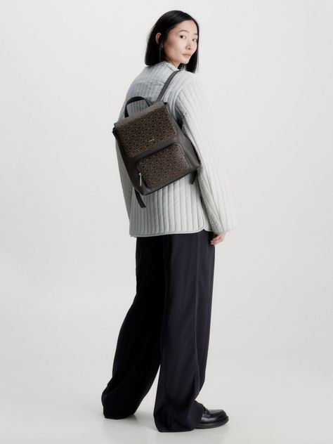 Mochila EU Must Campus Md Café Calvin Klein-3