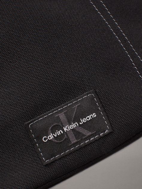 Banano Sport Essentials BEH Negro Calvin Klein-3