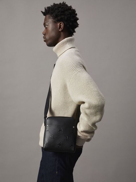 Bolso Reporter Aop Reporter Negro Calvin Klein-1