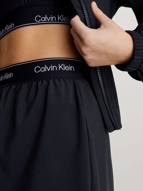 Short Woven Sport Negro Calvin Klein-4