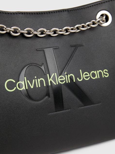 Cartera Sculpted Shoulder Negro Calvin Klein-2