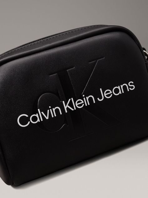 Bandolera Sculpted Negro Calvin Klein-5