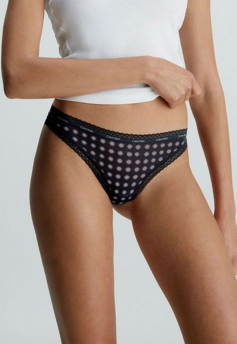 Colaless Form Negro Calvin Klein-3