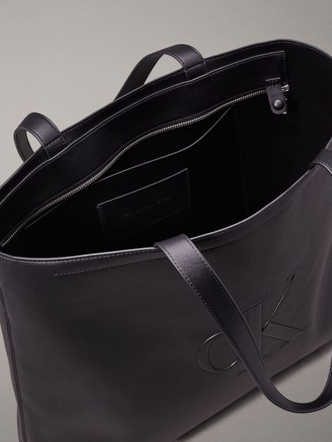 Cartera Tote Sculpted Slim Negro Calvin Klein-2