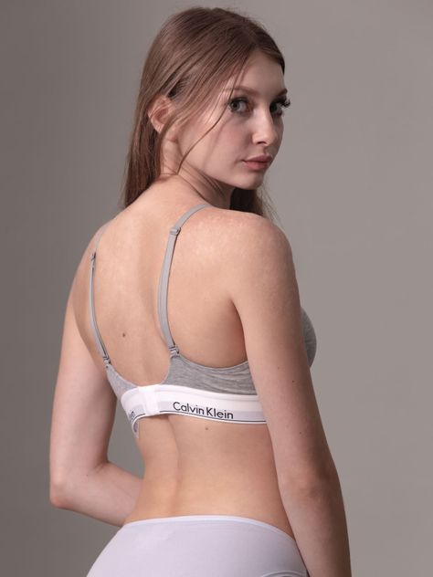Bralette Triangular Modern Cotton Blanco Calvin Klein-3