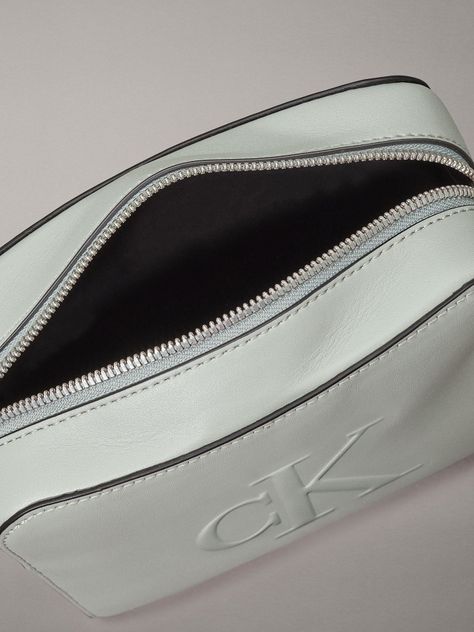 Bandolera Sculpted Deboss Verde Calvin Klein-2