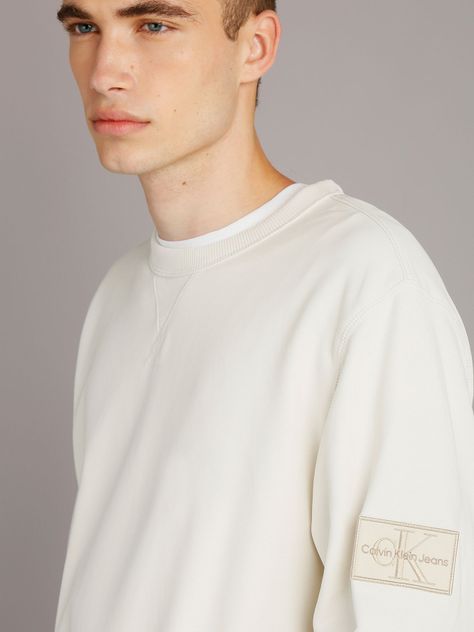 Polerón Badge Crew Neck Crema Calvin Klein-4